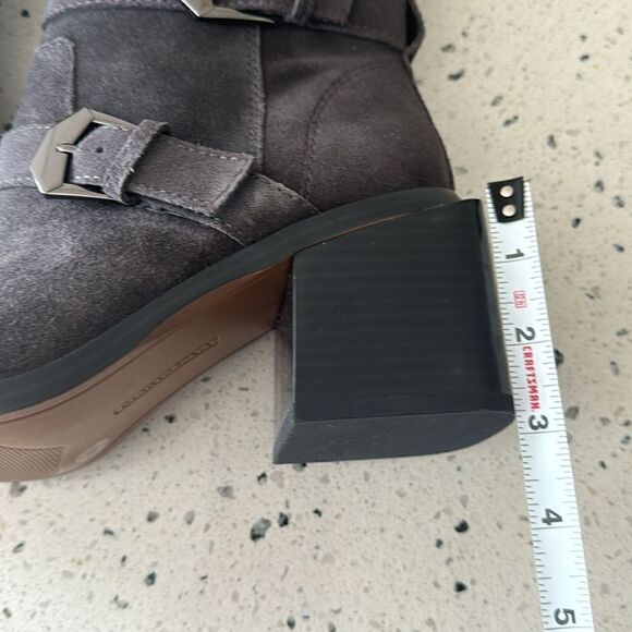Vince Camuto Kempreea Gray Suede Buckles Mid-Shaft Boots Block Heel Zip 7 Wide - Picture 7 of 13